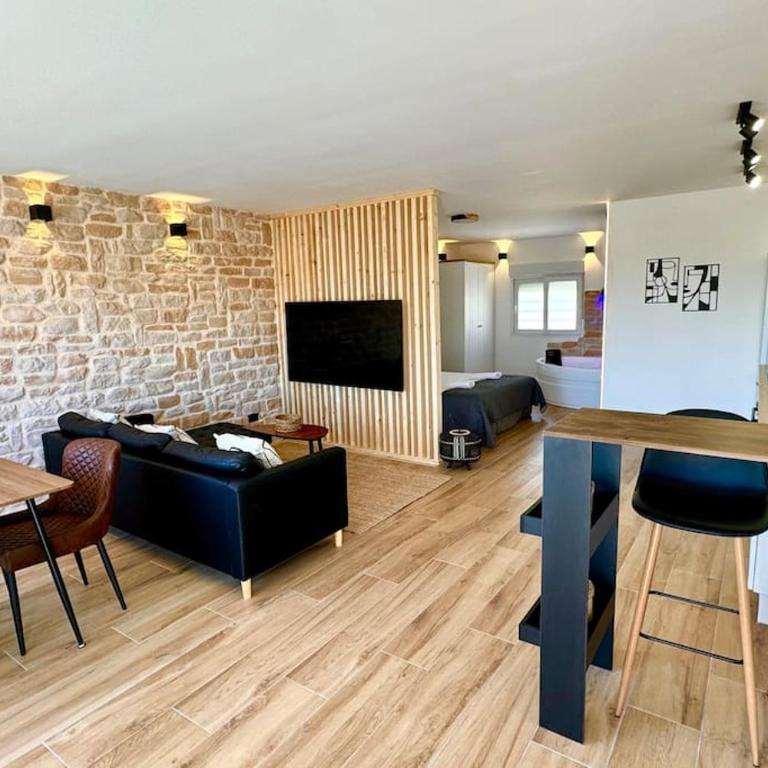 18 Refugio romántico con jacuzzi - One-Bedroom Apartment - 1