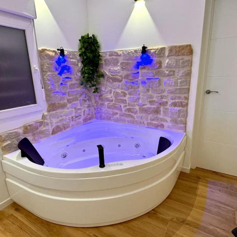 18 Refugio romántico con jacuzzi - One-Bedroom Apartment - 41