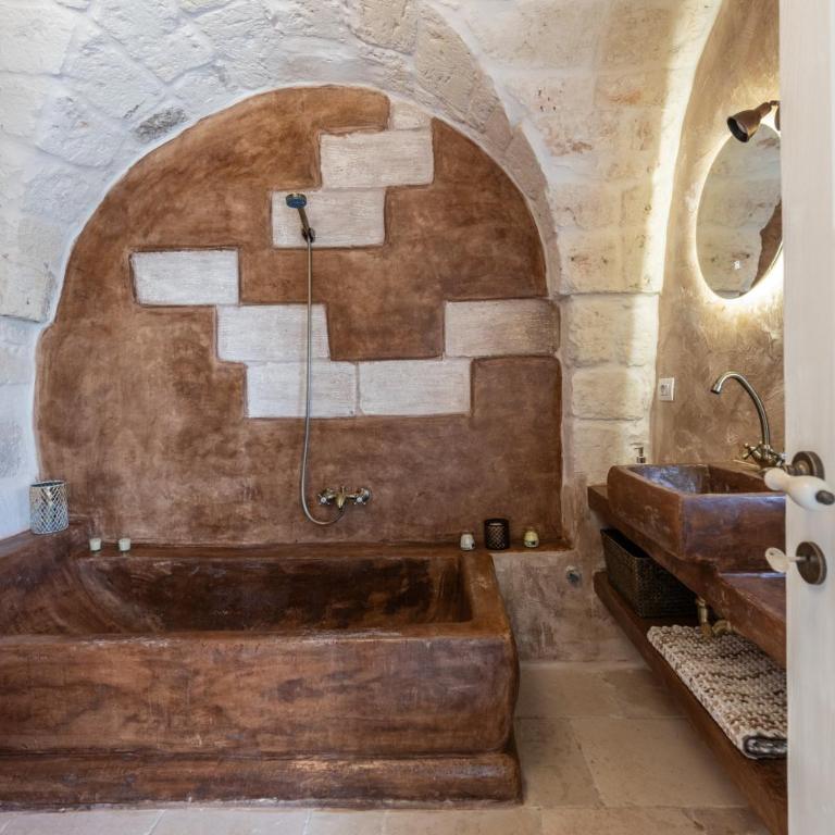 Mestru Rafeli Art - One-Bedroom House - 4