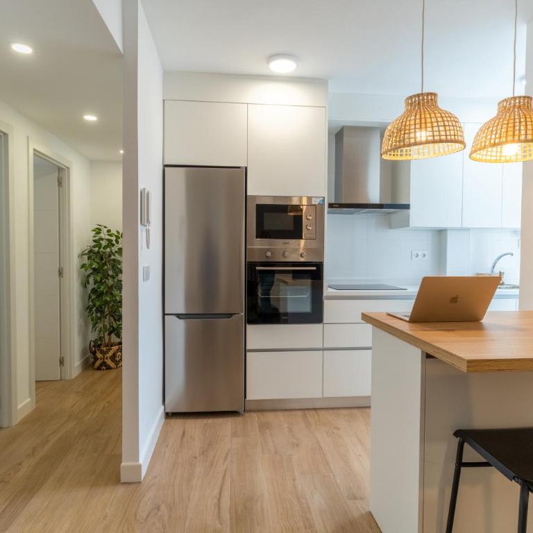 Apartamento Primera Línea de Playa - Paseo Marítimo Almería - Apartamento de 3 dormitorios - 10