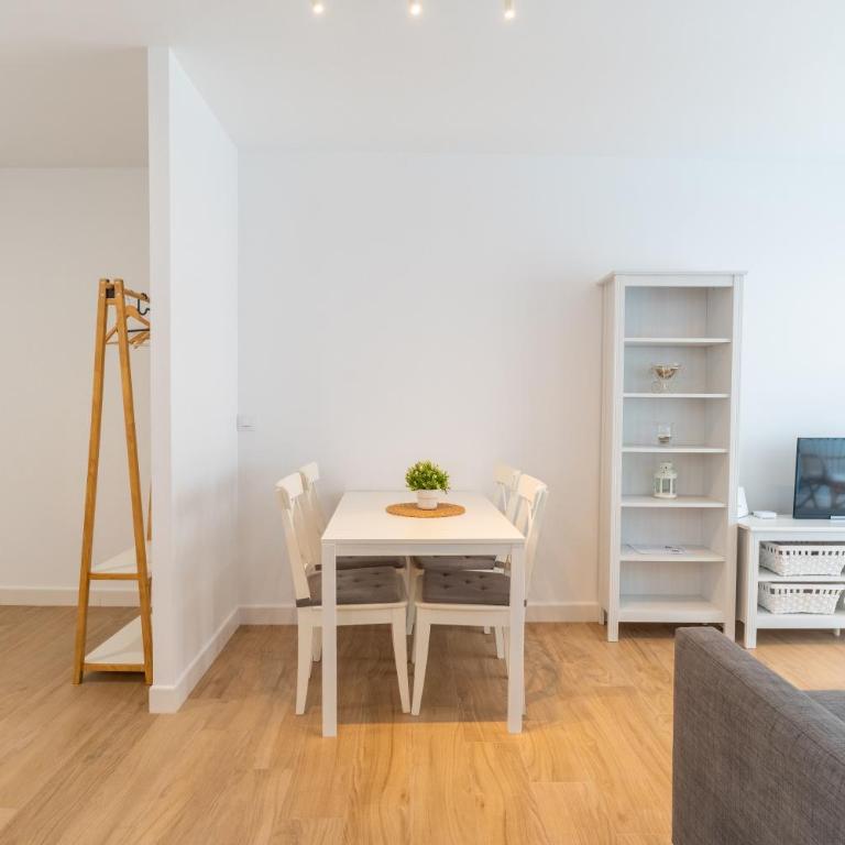 Apartamento Primera Línea de Playa - Paseo Marítimo Almería - Apartamento de 3 dormitorios - 13