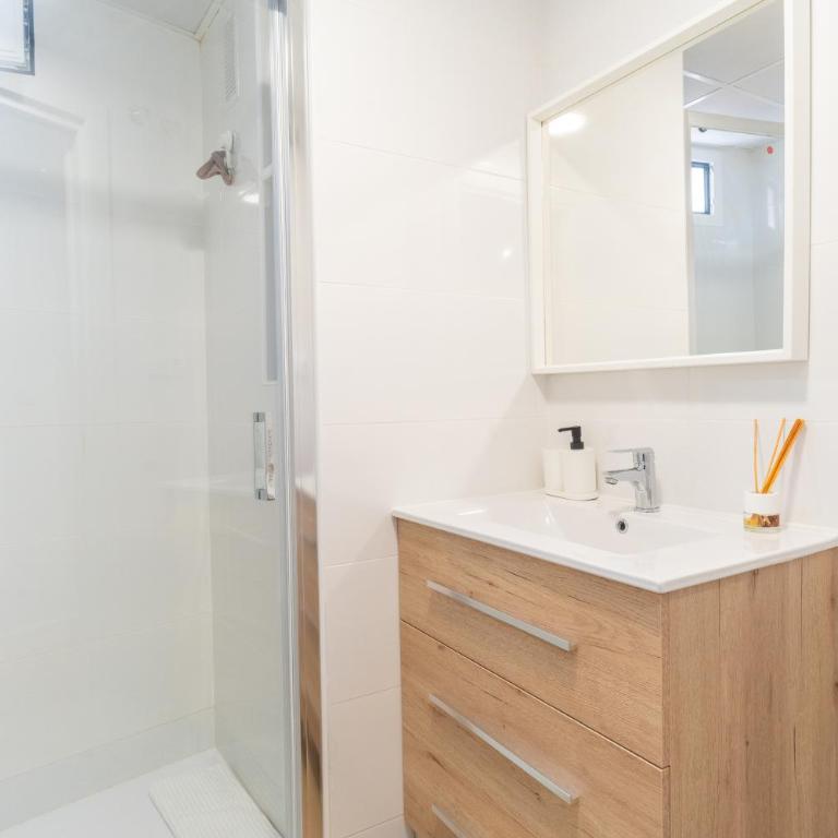 Apartamento Primera Línea de Playa - Paseo Marítimo Almería - Apartamento de 3 dormitorios - 29