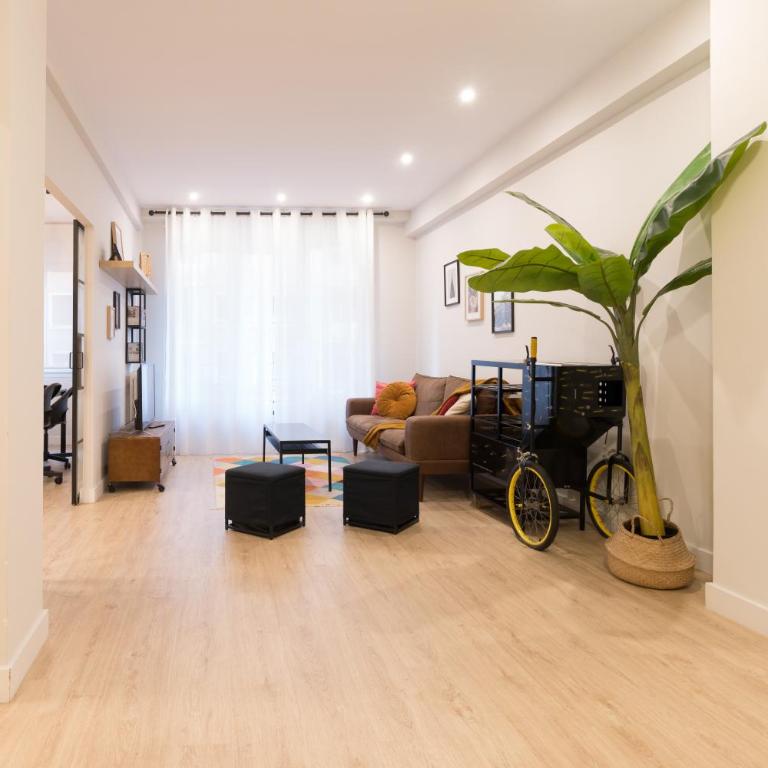 BILBAO ARGIA - Three-Bedroom Apartment - 20