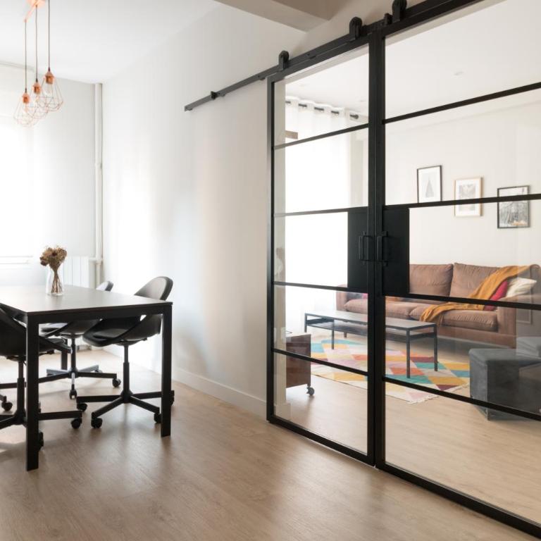 BILBAO ARGIA - Three-Bedroom Apartment - 24