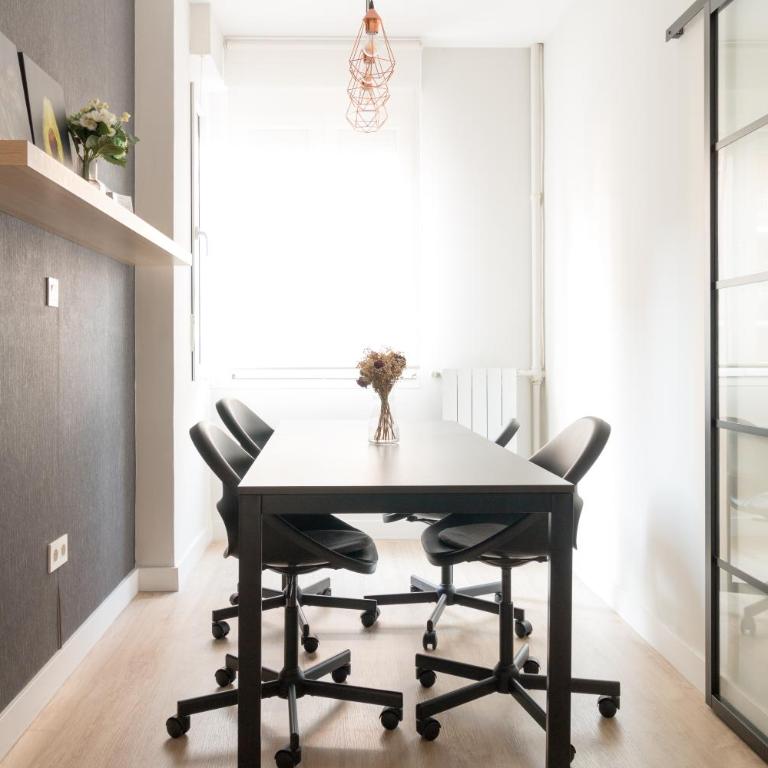 BILBAO ARGIA - Three-Bedroom Apartment - 15