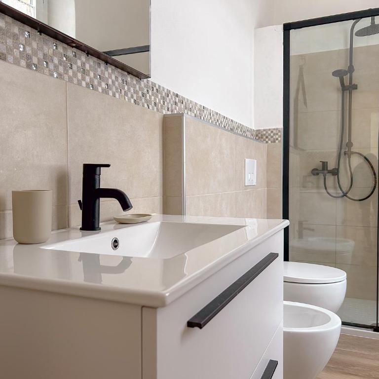 La Marina - Rooms In Stintino by Host Hero - Camera Matrimoniale con Bagno Privato - 1