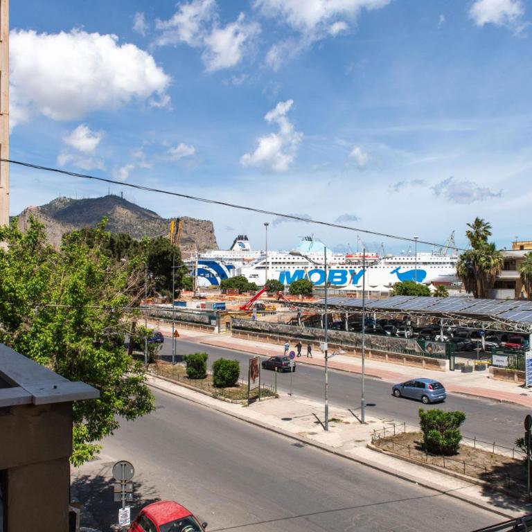 Crispi Apartments - Appartamento con 2 Camere da Letto - 32