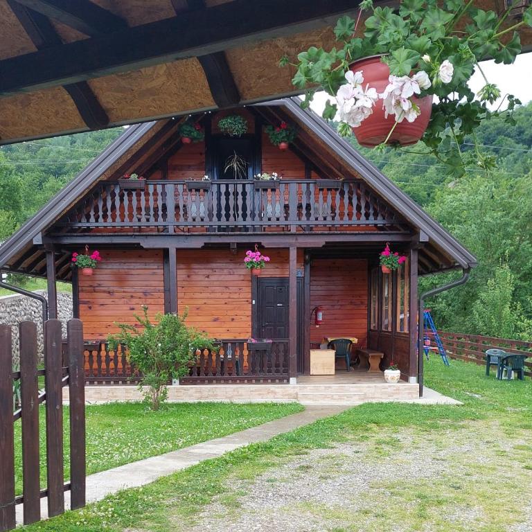 Brvnara Sofiana - Kuća sa 2 Spavaće Sobe - 43