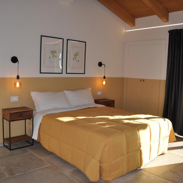 Avìe Honey Rooms & Breakfast - Double Room with Private Bathroom - 4