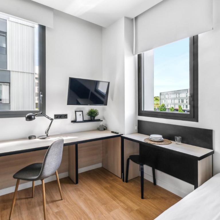 Home and CoLiving Pamplona - Estudio Deluxe - 6