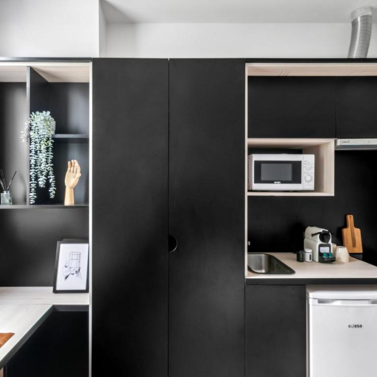 Home and CoLiving Pamplona - Estudio Deluxe - 15
