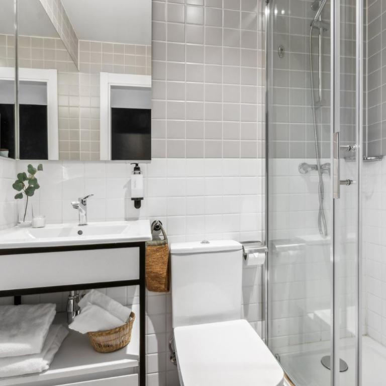 Home and CoLiving Pamplona - Estudio - 1