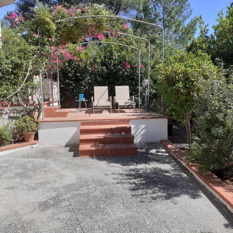 Villetta dei Fiori, vicino Spiaggia di Punta Pizzo - Villa - 33