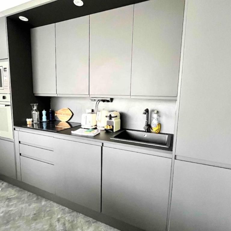 Cosy flat 2 steps from the port 4pers - Appartement - 9