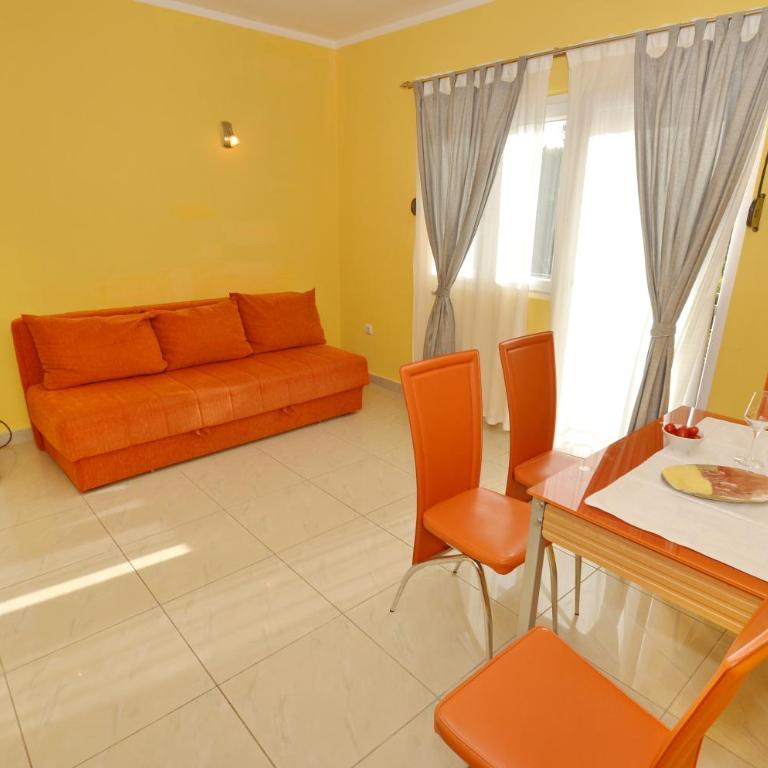 Apartments Dinko Zifra - Apartman sa Jednom Spavaćom Sobom i Balkonom (4 Odrasle Osobe) - 12