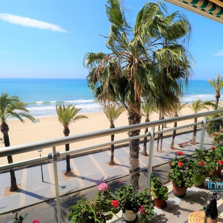 Sun Beach Morsa, con vistas frontales al Mar - Three-Bedroom Apartment - 3