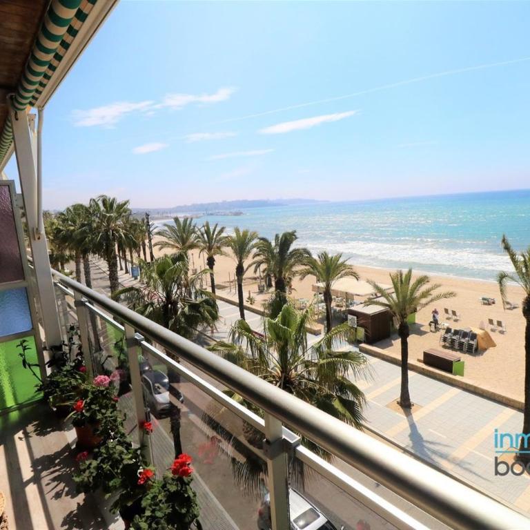 Sun Beach Morsa, con vistas frontales al Mar - Three-Bedroom Apartment - 40