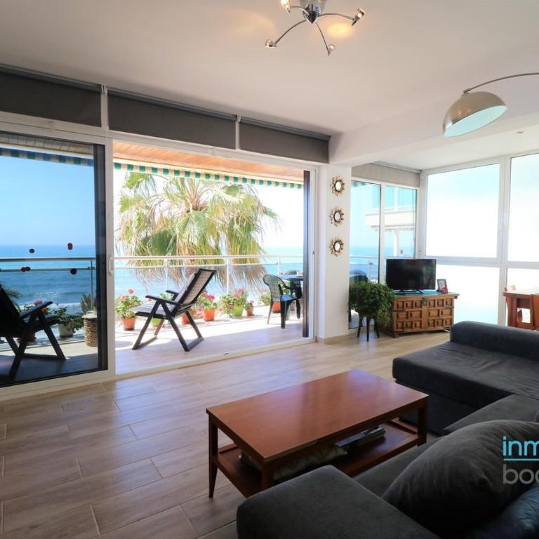 Sun Beach Morsa, con vistas frontales al Mar - Three-Bedroom Apartment - 8