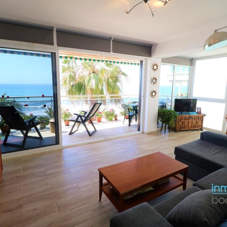 Sun Beach Morsa, con vistas frontales al Mar - Three-Bedroom Apartment - 9