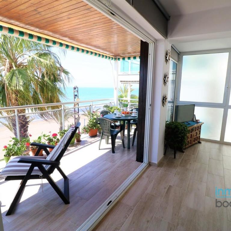 Sun Beach Morsa, con vistas frontales al Mar - Three-Bedroom Apartment - 14