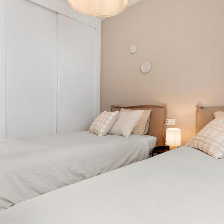 Brand New Chic Apartment - City, pool & Beach - Two-Bedroom Apartment - 23