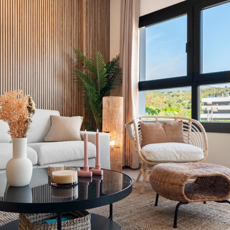 Brand New Chic Apartment - City, pool & Beach - Two-Bedroom Apartment - 4