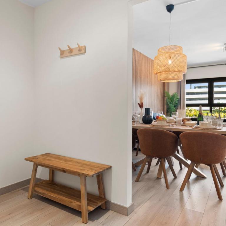 Brand New Chic Apartment - City, pool & Beach - Two-Bedroom Apartment - 29