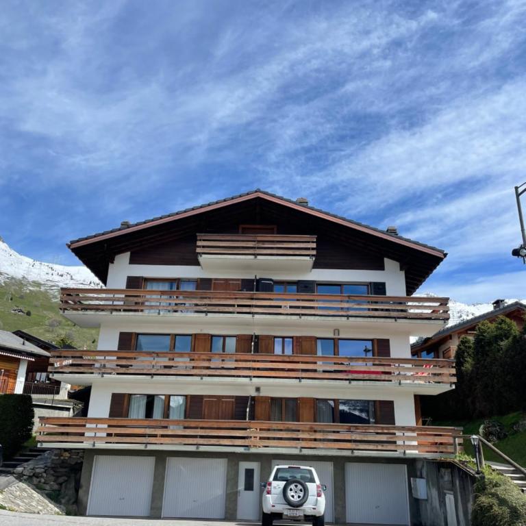 Verbier Luxury Apartment - Newly Renovated - 4 Guests - Two-Bedroom Apartment with Mountain View - 18