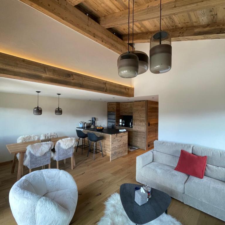 Verbier Luxury Apartment - Newly Renovated - 4 Guests - Two-Bedroom Apartment with Mountain View - 7