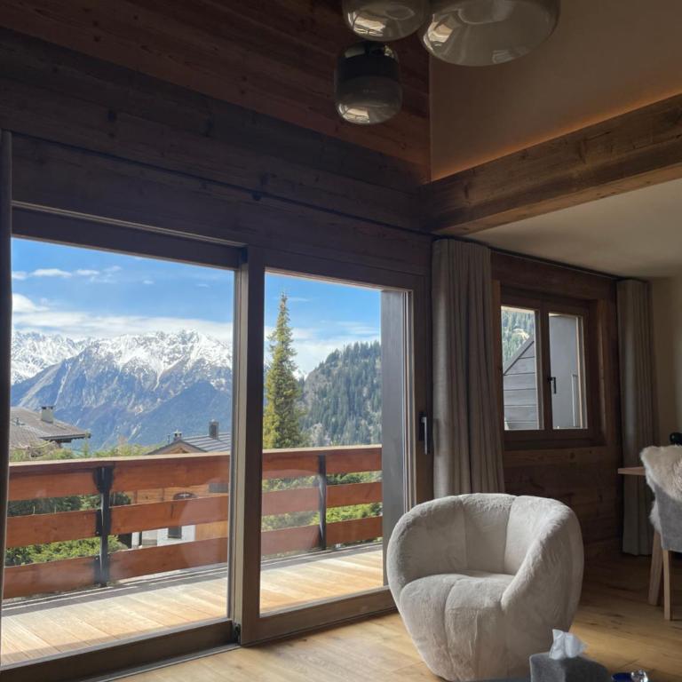Verbier Luxury Apartment - Newly Renovated - 4 Guests - Two-Bedroom Apartment with Mountain View - 10