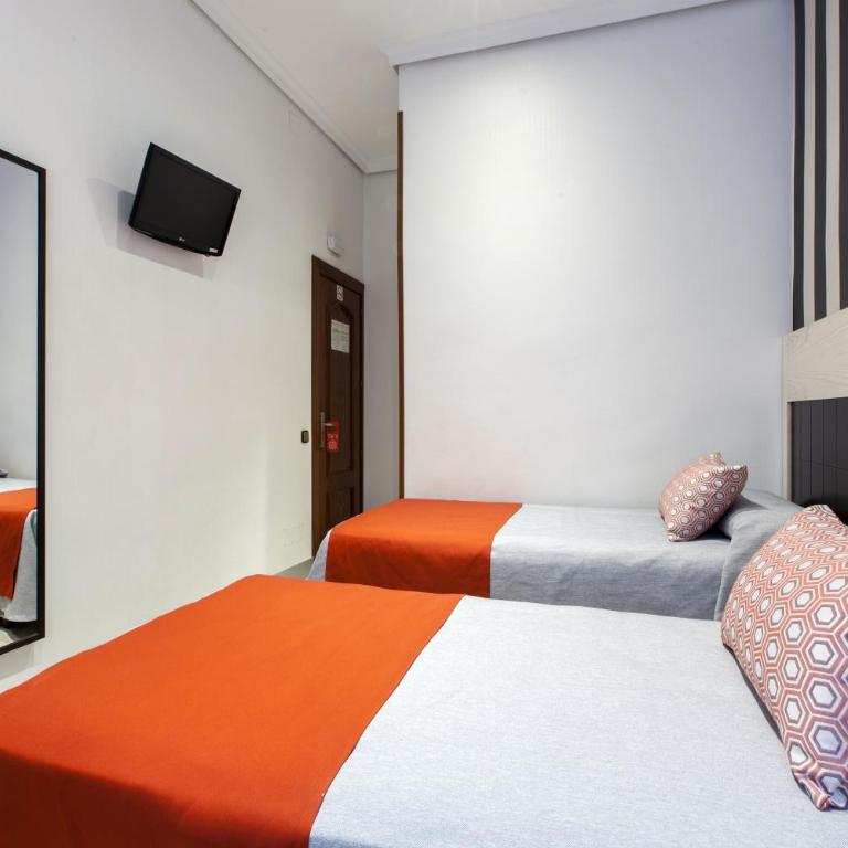 Hostal Castilla I Atocha - Habitación Doble - 2 camas - 21