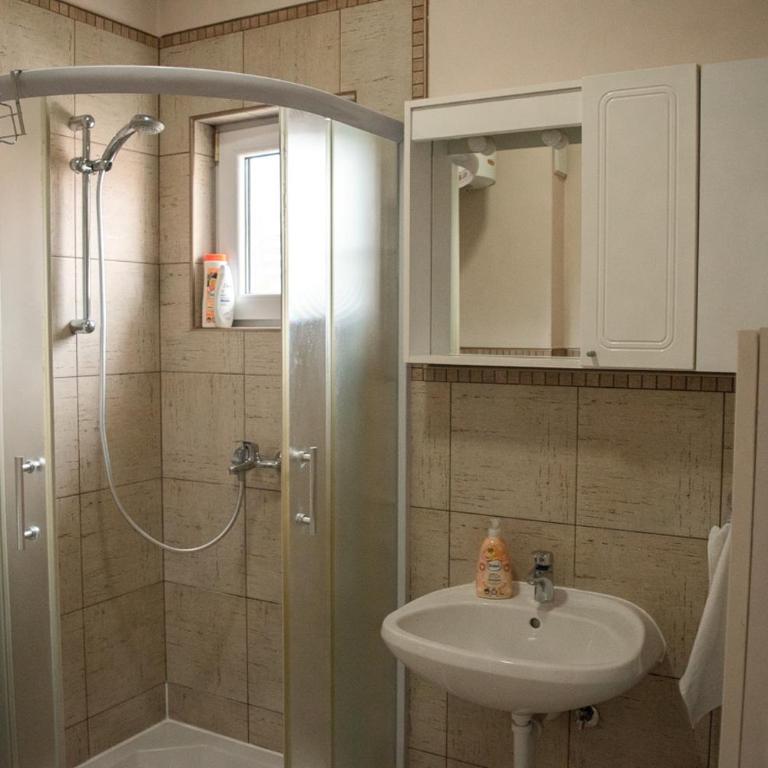 Apartment Abras - One-Bedroom Apartment - 37