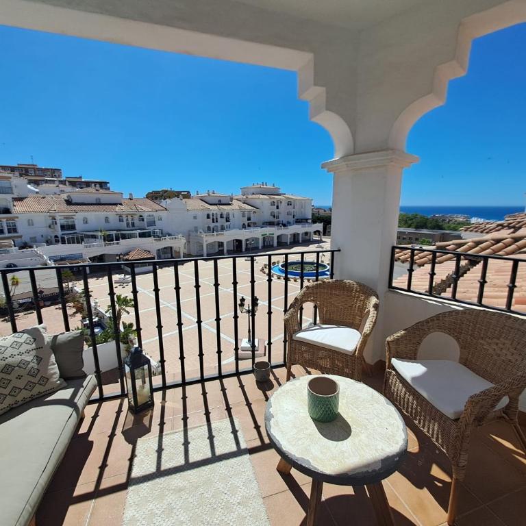 Holidays & Home Vistas Benalmadena Costa,2 hab ,piscinas , garaje - Apartamento de 2 dormitorios - 1