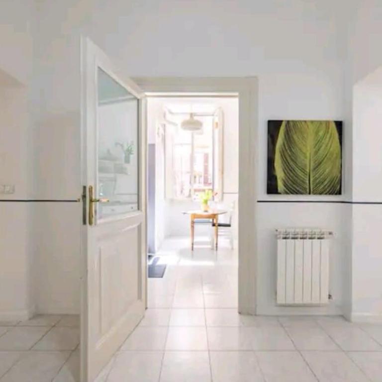 Romeo. Luminoso appartamento al centro di Roma - Appartamento con 2 Camere da Letto - 6
