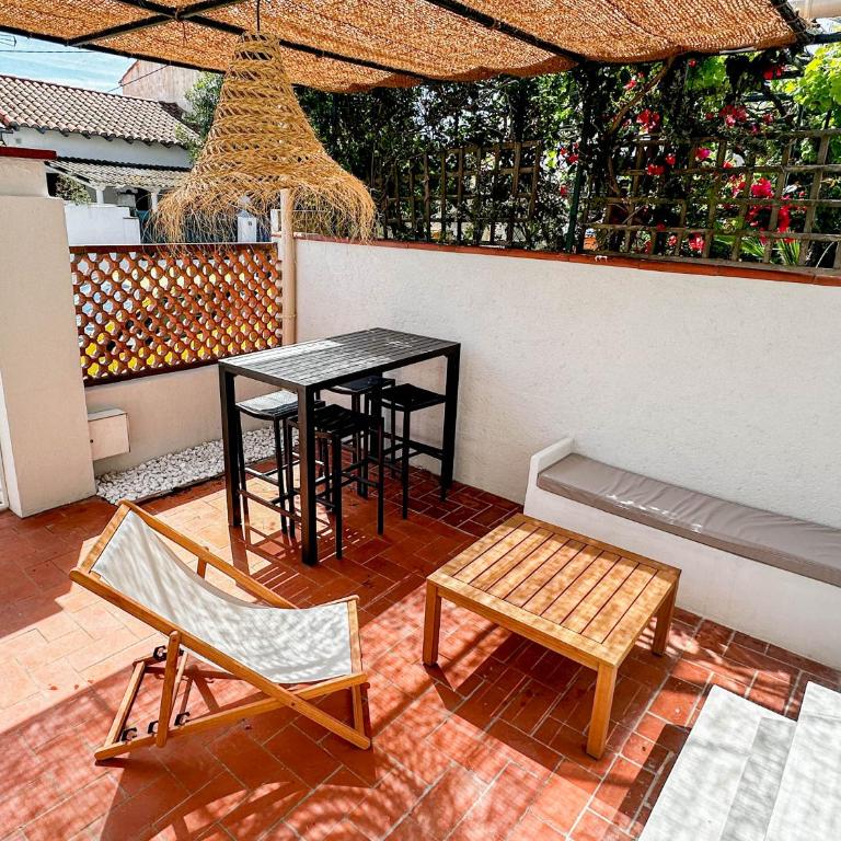 LA CASA SORRA - Two-Bedroom House - 2