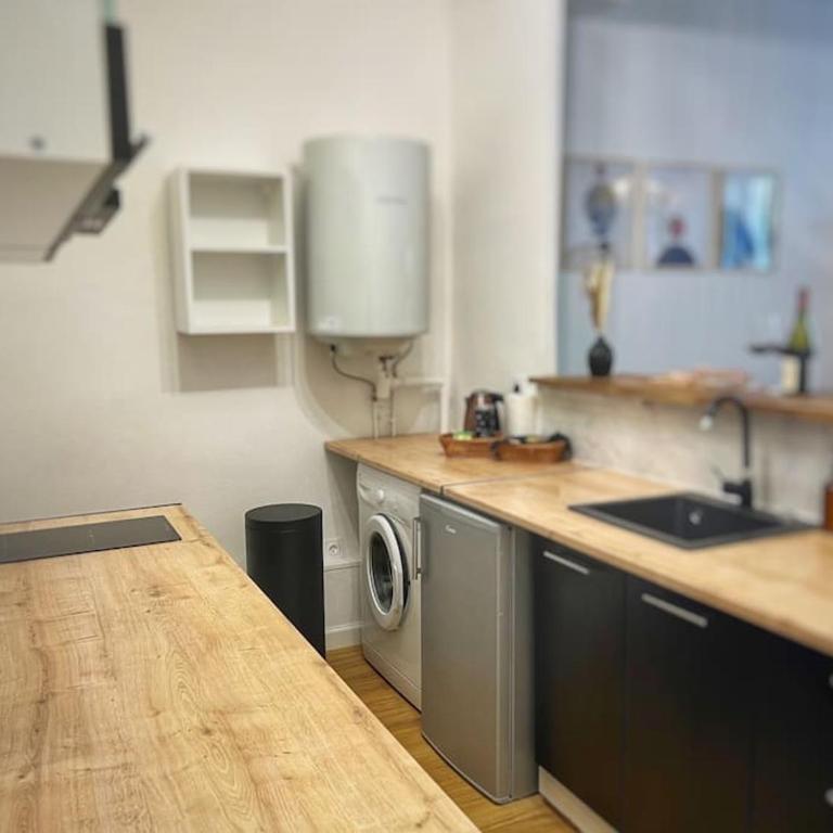 Agréable Studio refait à neuf, Centre historique - Appartamento con 1 Camera da Letto - 9