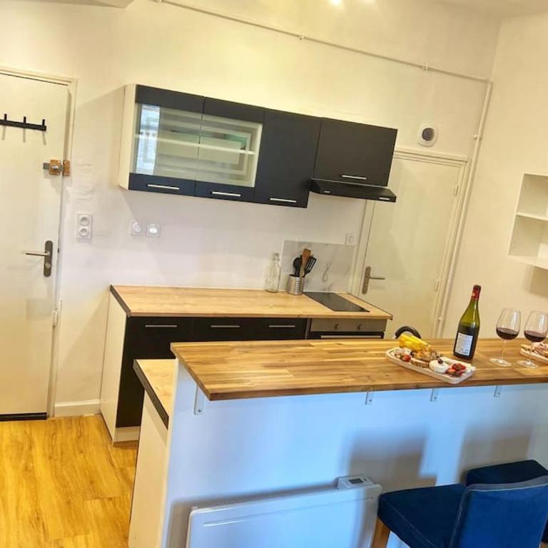 Agréable Studio refait à neuf, Centre historique - Appartamento con 1 Camera da Letto - 10
