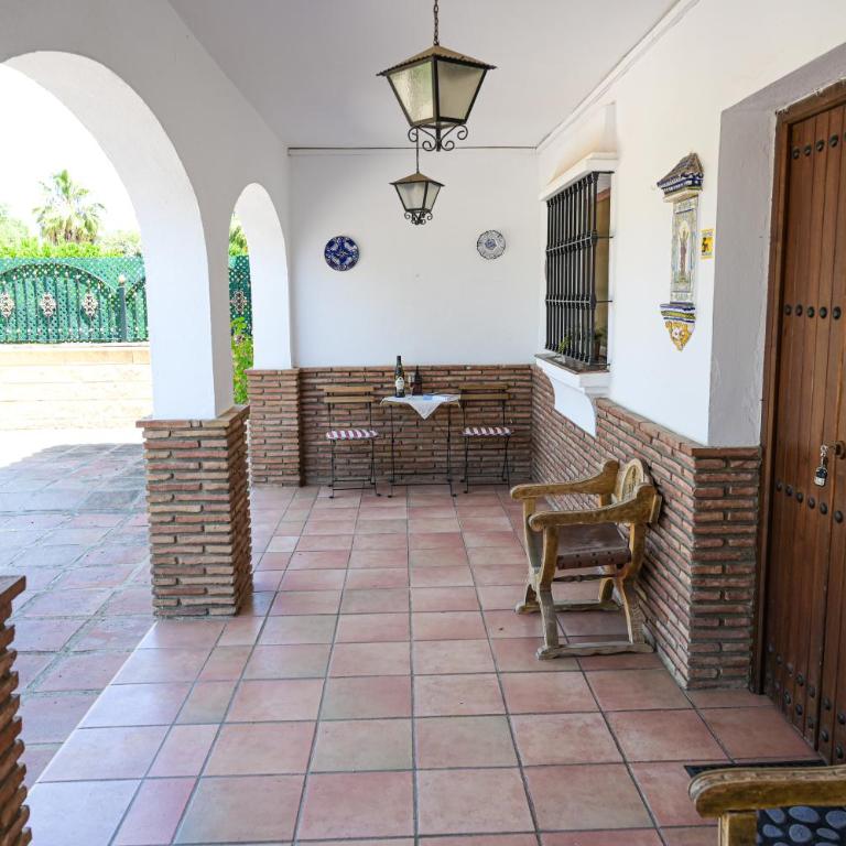 Amplia casa rural con precioso jardín cerca de Málaga capital. - Casa de 4 dormitorios - 14