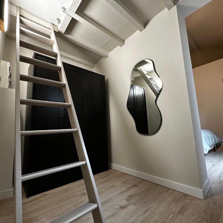 LA CASA SORRA - Two-Bedroom House - 22