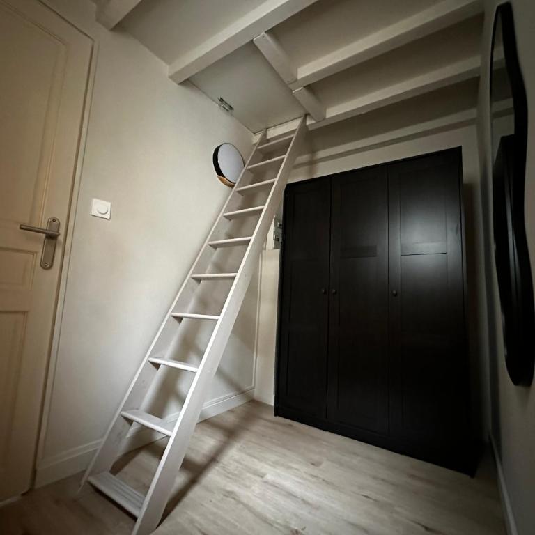 LA CASA SORRA - Two-Bedroom House - 23