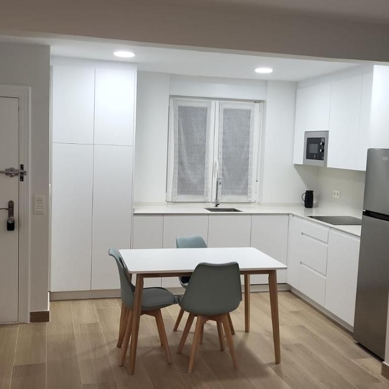 Zamakola Apartamento reformado y confortable con calefacción - Two-Bedroom Apartment - 8