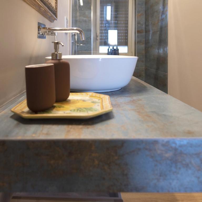 MARTIRI HOME - Appartamento con 2 Camere da Letto - 37