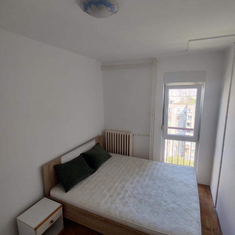 Stan Blok 62 - Apartman sa 2 Spavaće Sobe - 3