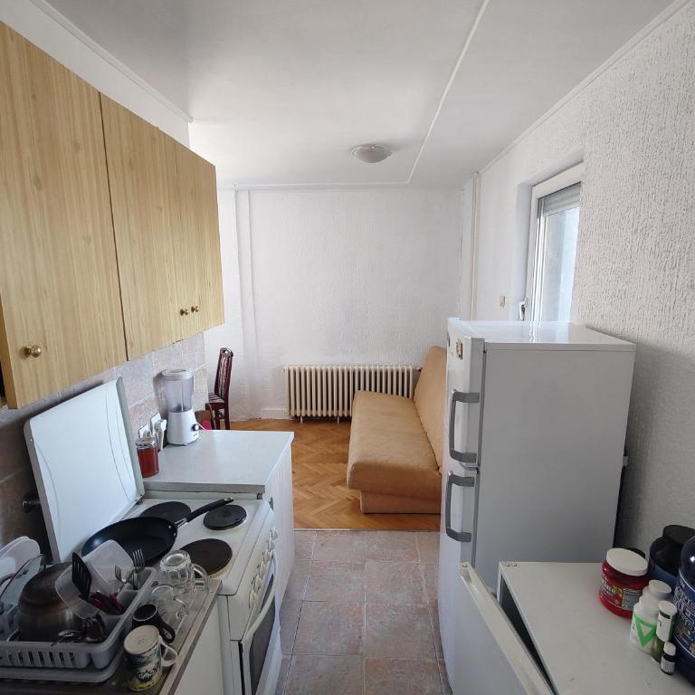 Stan Blok 62 - Apartman sa 2 Spavaće Sobe - 4