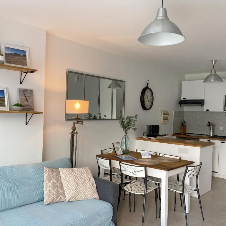 TY DOLMEN DU - 2 vacanciers - Jardin clos - Petit chien bienvenu - 2 vélos - Plages et Commerces à pied - Appartement 1 Chambre - 9