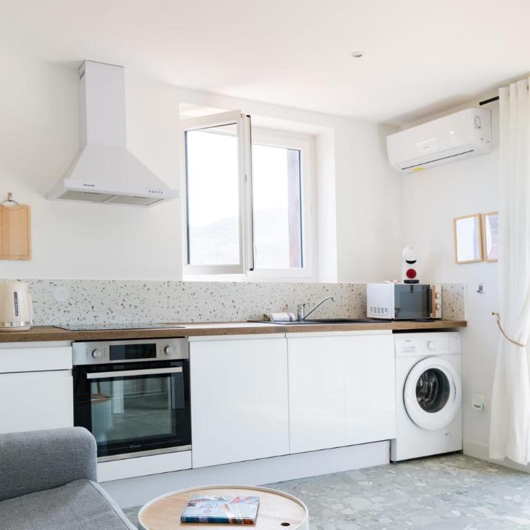 Les Pierres De La Massane - Vue sur les Albères - Appartement 1 Chambre avec Balcon « Le Neulós » - Vue sur Montagne - 6
