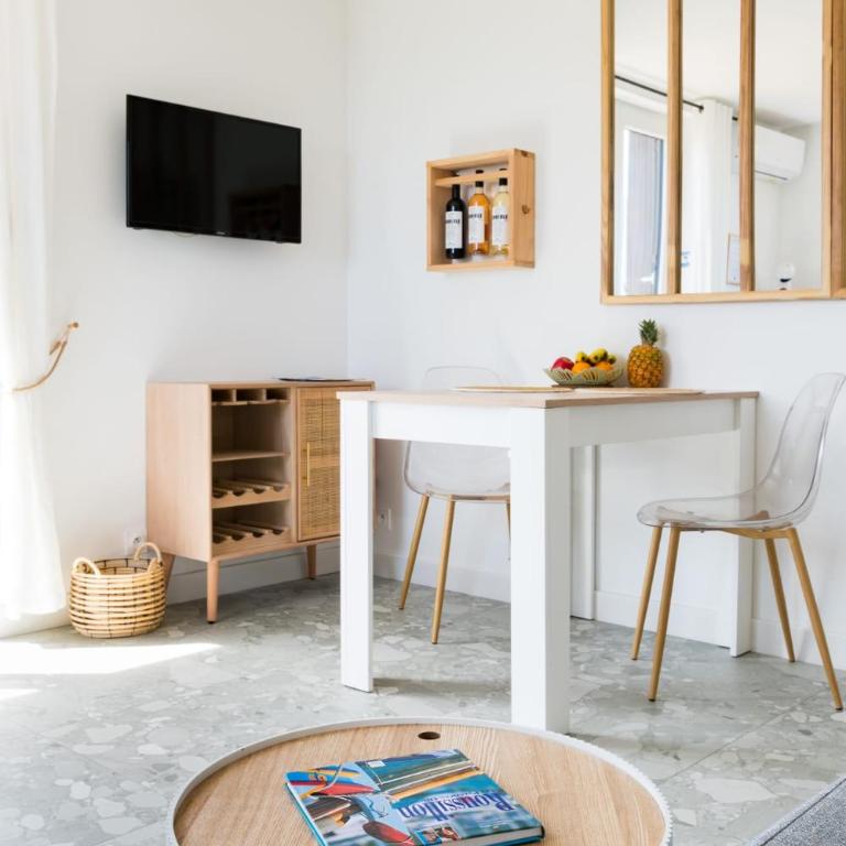 Les Pierres De La Massane - Vue sur les Albères - Appartement 1 Chambre avec Balcon « Le Neulós » - Vue sur Montagne - 8