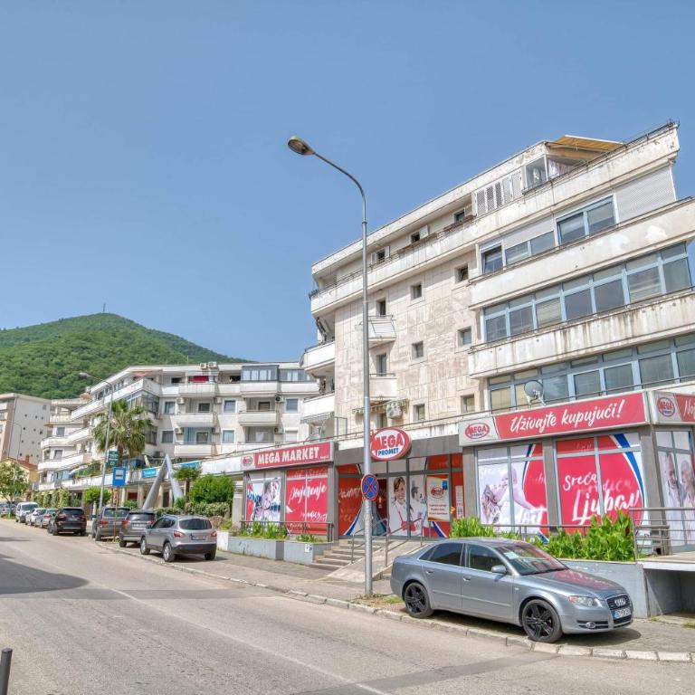 M Apartment Budva - One-Bedroom Apartment - 16