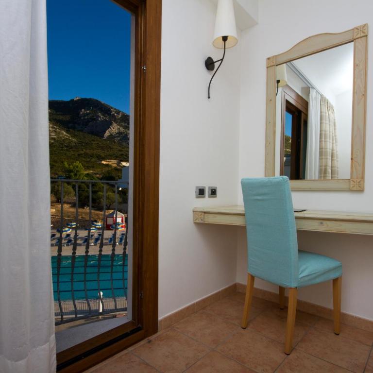 Hotel Brancamaria - Camera Matrimoniale Superior con Vista Piscina - 6