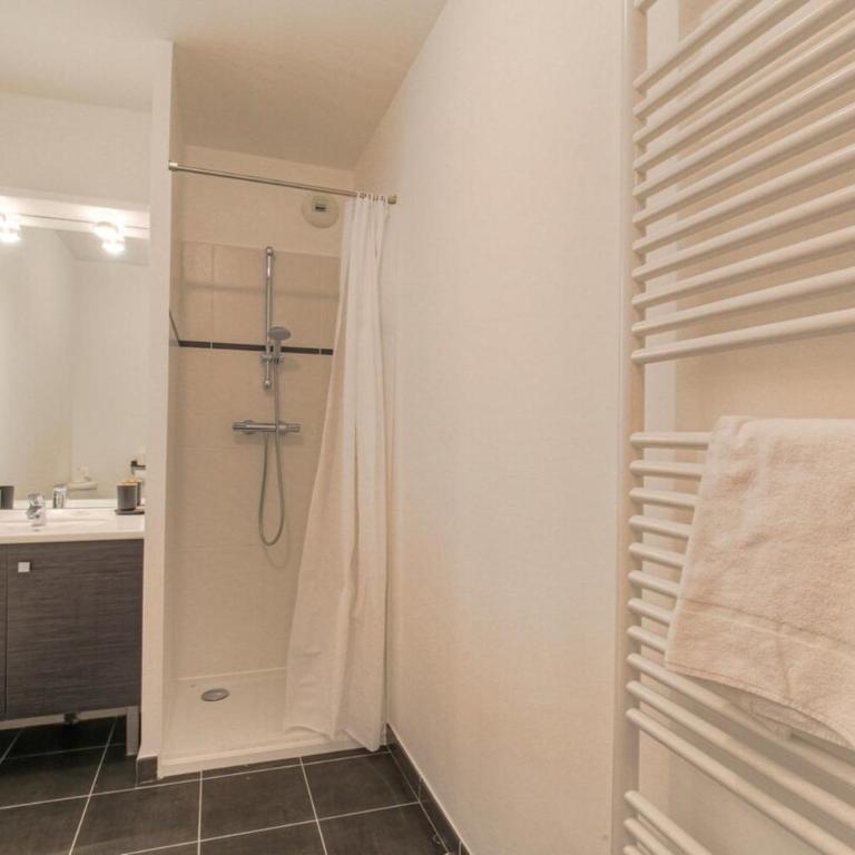 Cosy et Calme avec parking - Apartment - 4